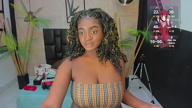 Snapshot of alana_bonny chatting on 09-24-25, 12:19 alana bonny online show from 09-24-25, 12:19