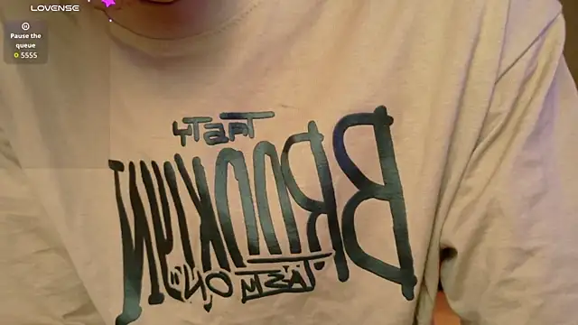 Snapshot of david_huge chatting on 09-09-25, 08:14 david huge online show from 09-09-25, 08:14