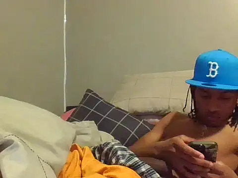 mikyng online show from 12-18-25, 04:07