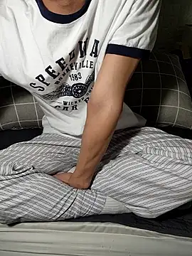 Snapshot of icejuljulju chatting on 12-04-25, 02:59 icejuljulju online show from 12-04-25, 02:59