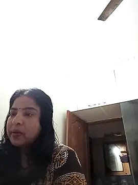 Snapshot of srimasrima chatting on 12-16-25, 01:43 srimasrima online show from 12-16-25, 01:43