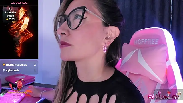 Snapshot of TilaTequila_15 chatting on 09-22-25, 01:46 TilaTequila 15 online show from 09-22-25, 01:46