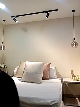 Samantha hotly online show from 09-13-25, 11:10