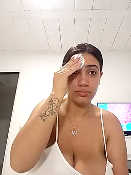 Snapshot of Samantha_hotly chatting on 11-05-25, 10:15 Samantha hotly online show from 11-05-25, 10:15