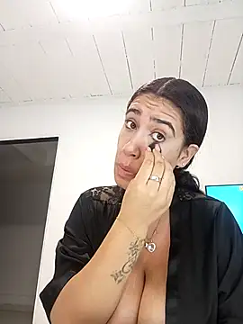 Snapshot of Samantha_hotly chatting on 11-08-25, 09:20 Samantha hotly online show from 11-08-25, 09:20