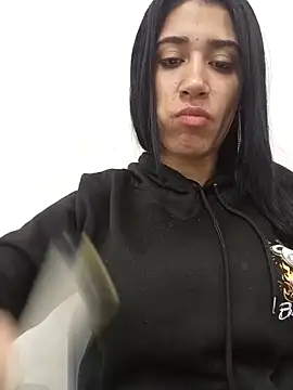 Snapshot of Samantha_hotly chatting on 11-16-25, 12:44 Samantha hotly online show from 11-16-25, 12:44