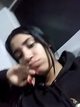 Snapshot of Samantha_hotly chatting on 11-17-25, 12:49 Samantha hotly online show from 11-17-25, 12:49