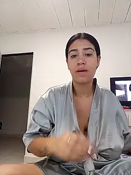 Snapshot of Samantha_hotly chatting on 11-28-25, 10:40 Samantha hotly online show from 11-28-25, 10:40