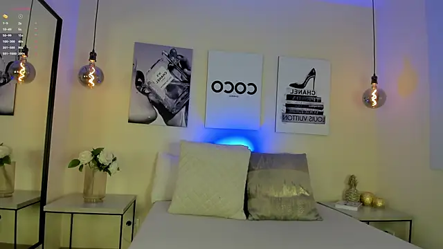 Samantha hotly online show from 04-23-26, 01:57