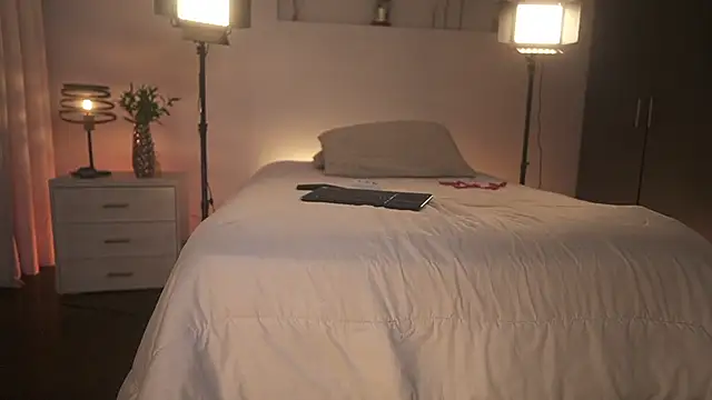 ximena cortez 03 online show from 02-04-26, 10:04