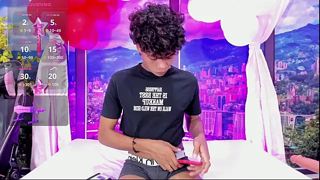 MilthonDelis online show from 09-30-25, 03:00