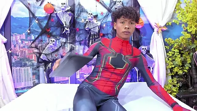 Snapshot of MilthonDelis chatting on 10-21-25, 03:40 MilthonDelis online show from 10-21-25, 03:40