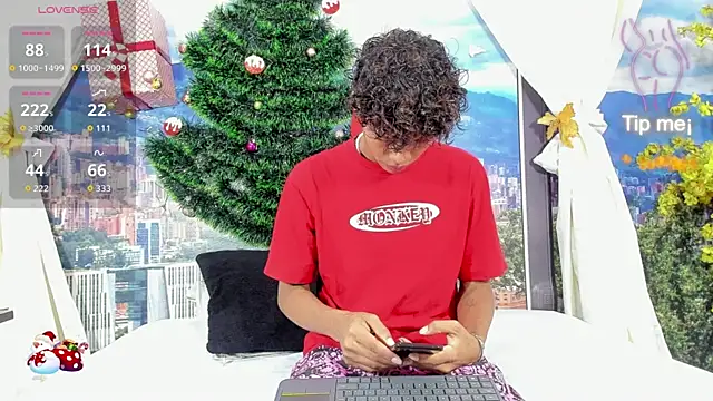 Snapshot of MilthonDelis chatting on 11-19-25, 02:55 MilthonDelis online show from 11-19-25, 02:55