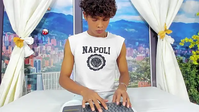 Snapshot of MilthonDelis chatting on 11-26-25, 03:29 MilthonDelis online show from 11-26-25, 03:29