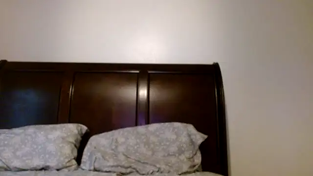 Snapshot of carlithefreak chatting on 09-27-25, 10:26 carlithefreak online show from 09-27-25, 10:26