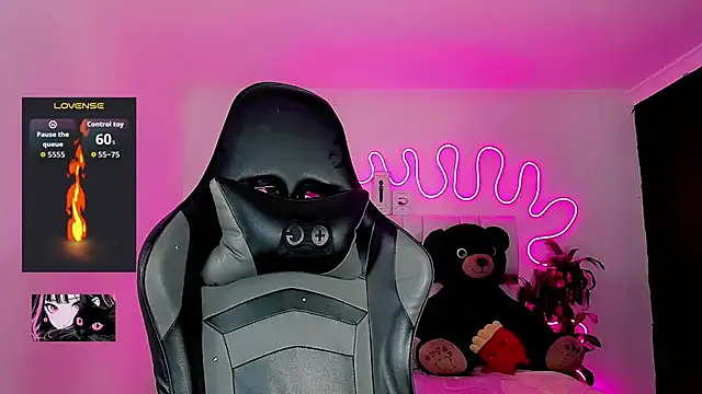 Abbygilx online show from 10-13-25, 01:27