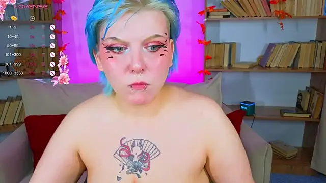 Snapshot of bluelunaray chatting on 09-28-25, 10:42 bluelunaray online show from 09-28-25, 10:42