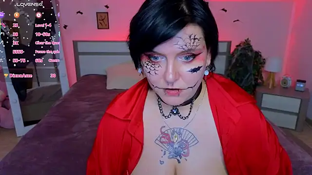 Snapshot of bluelunaray chatting on 10-16-25, 11:11 bluelunaray online show from 10-16-25, 11:11