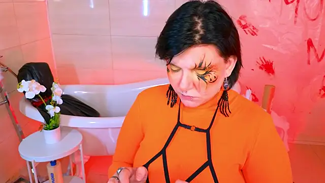 Snapshot of bluelunaray chatting on 10-23-25, 10:03 bluelunaray online show from 10-23-25, 10:03