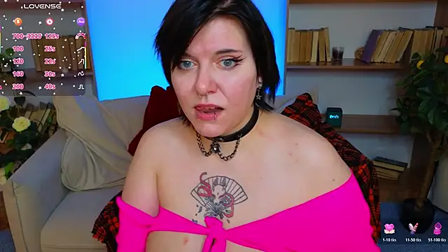 Snapshot of bluelunaray chatting on 11-03-25, 10:49 bluelunaray online show from 11-03-25, 10:49