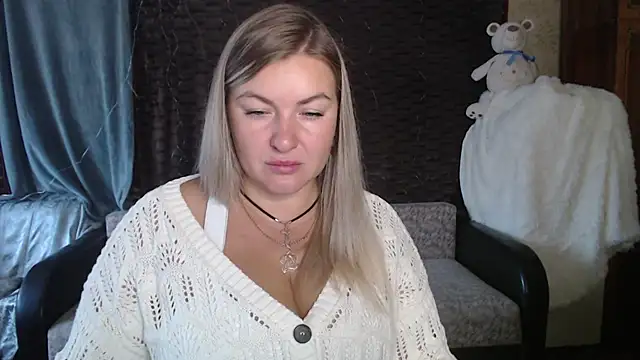 NikaSkylink online show from 09-19-25, 03:30