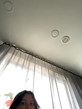 Snapshot of Liza_Will chatting on 09-19-25, 05:31 Liza Will online show from 09-19-25, 05:31