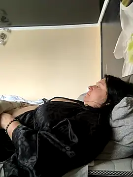 Snapshot of Liza_Will chatting on 11-27-25, 07:32 Liza Will online show from 11-27-25, 07:32