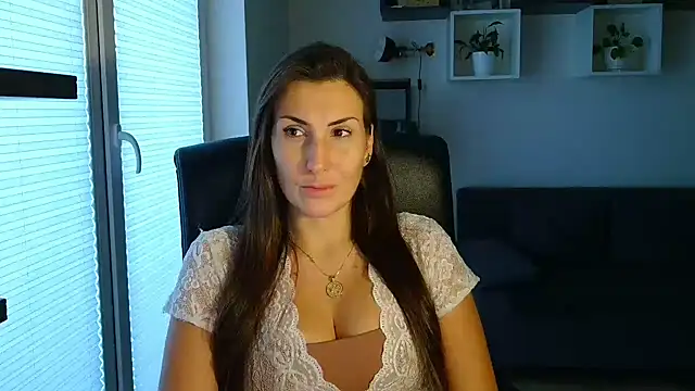 DonnaAmore online show from 10-12-25, 03:22