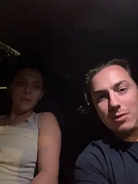 Snapshot of Airelle chatting on 10-02-25, 10:06 Airelle online show from 10-02-25, 10:06