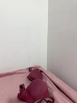 Snapshot of YourSlutBoySl chatting on 10-14-25, 07:53 YourSlutBoySl online show from 10-14-25, 07:53