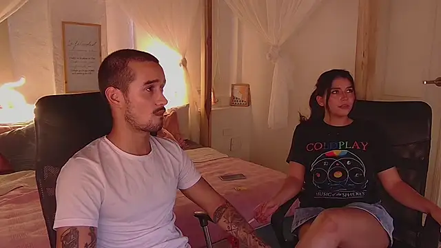 Snapshot of Laila_asher chatting on 09-17-25, 10:33 Laila asher online show from 09-17-25, 10:33