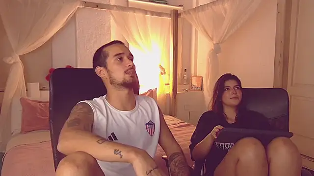 Snapshot of Laila_asher chatting on 10-05-25, 06:45 Laila asher online show from 10-05-25, 06:45