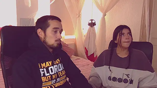 Snapshot of Laila_asher chatting on 10-19-25, 12:28 Laila asher online show from 10-19-25, 12:28