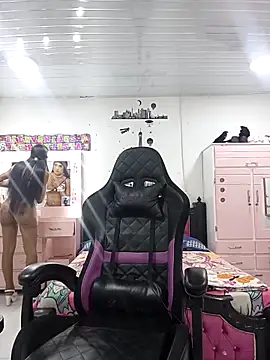 Snapshot of translatina777 chatting on 10-23-25, 02:44 translatina777 online show from 10-23-25, 02:44