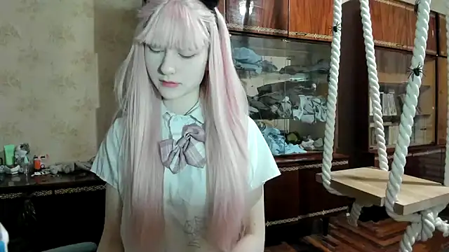 Snapshot of kioshi_kiss chatting on 10-31-25, 03:13 kioshi kiss online show from 10-31-25, 03:13