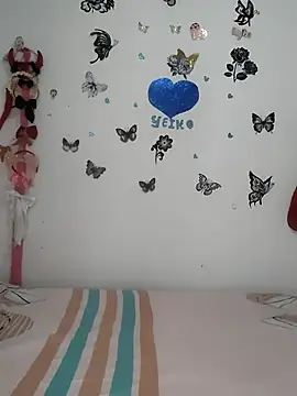 Snapshot of AntonelaMorriz chatting on 12-04-25, 08:23 AntonelaMorriz online show from 12-04-25, 08:23