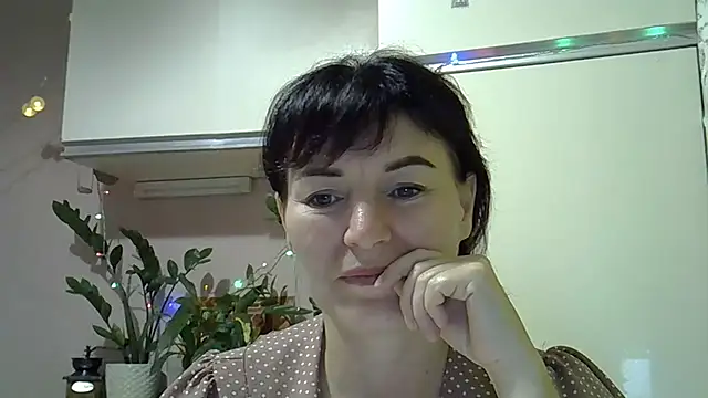 Snapshot of Krystal_82 chatting on 09-11-25, 01:39 Krystal 82 online show from 09-11-25, 01:39