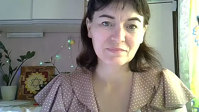 Snapshot of Krystal_82 chatting on 09-23-25, 11:02 Krystal 82 online show from 09-23-25, 11:02