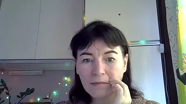 Snapshot of Krystal_82 chatting on 09-24-25, 06:06 Krystal 82 online show from 09-24-25, 06:06