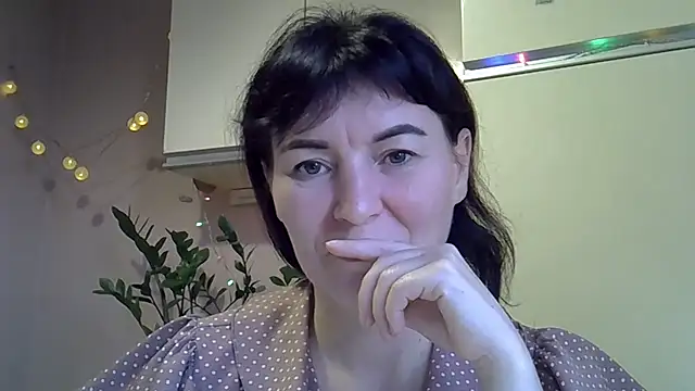 Snapshot of Krystal_82 chatting on 09-26-25, 03:27 Krystal 82 online show from 09-26-25, 03:27