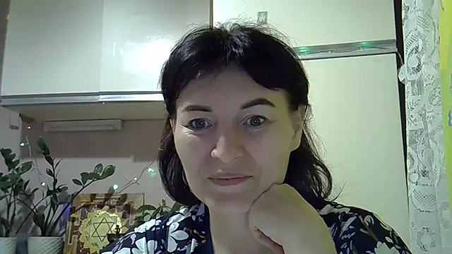 Snapshot of Krystal_82 chatting on 10-02-25, 05:42 Krystal 82 online show from 10-02-25, 05:42