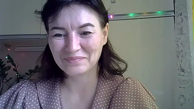 Snapshot of Krystal_82 chatting on 10-12-25, 08:46 Krystal 82 online show from 10-12-25, 08:46