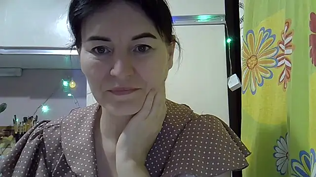 Snapshot of Krystal_82 chatting on 10-26-25, 03:29 Krystal 82 online show from 10-26-25, 03:29