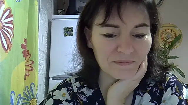 Snapshot of Krystal_82 chatting on 11-22-25, 07:29 Krystal 82 online show from 11-22-25, 07:29