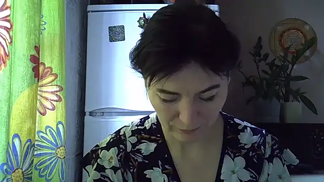 Snapshot of Krystal_82 chatting on 11-23-25, 08:58 Krystal 82 online show from 11-23-25, 08:58