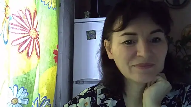 Snapshot of Krystal_82 chatting on 11-25-25, 09:20 Krystal 82 online show from 11-25-25, 09:20