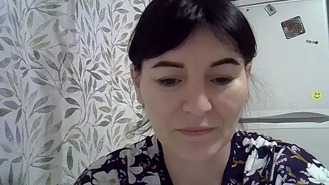 Snapshot of Krystal_82 chatting on 12-02-25, 05:30 Krystal 82 online show from 12-02-25, 05:30