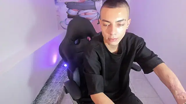 Dereck Boy8 online show from 11-12-25, 08:52