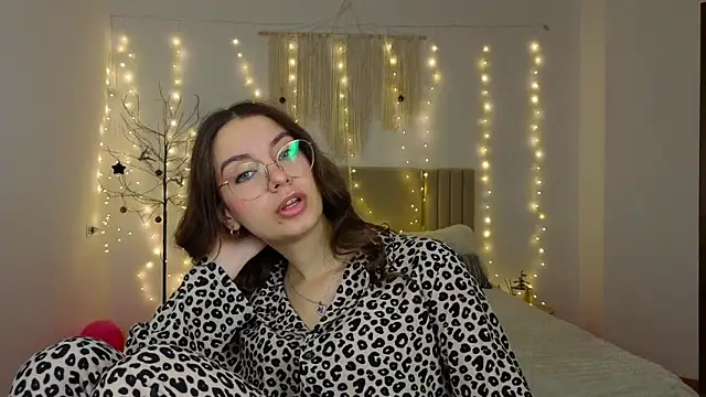 Real cutie1 online show from 01-09-26, 01:47