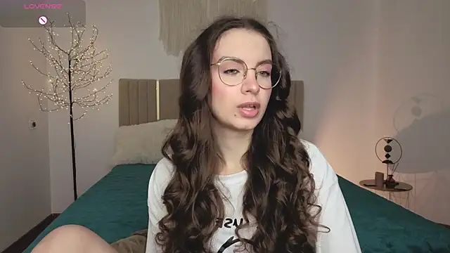 Real cutie1 online show from 04-01-26, 12:50